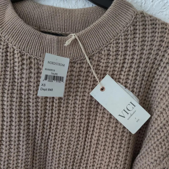 Vici Fringe Sleeve Sweater Size XS Taupe Beige Neutral Crewneck Oversized - Picture 6 of 8